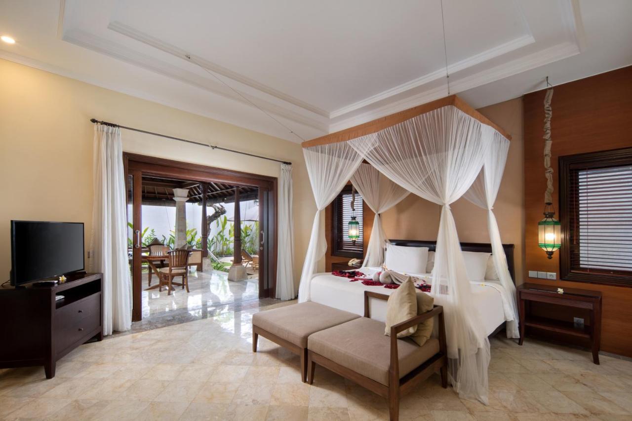 The Club Villas Seminyak Exterior photo