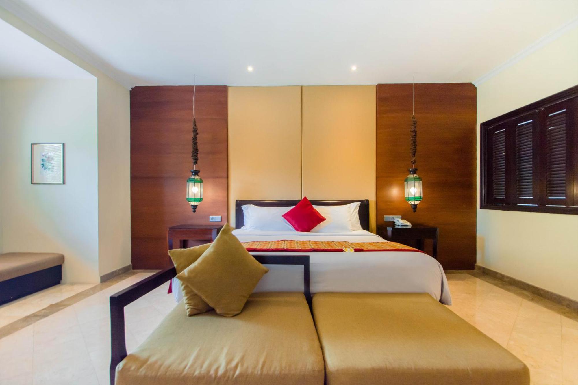 The Club Villas Seminyak Exterior photo